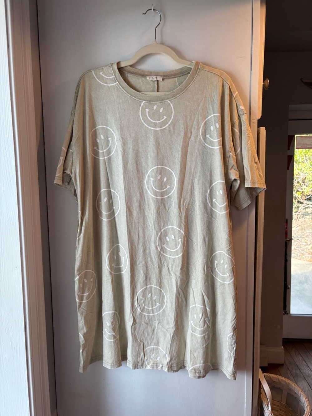 easel Neutral Beige Crewneck Top